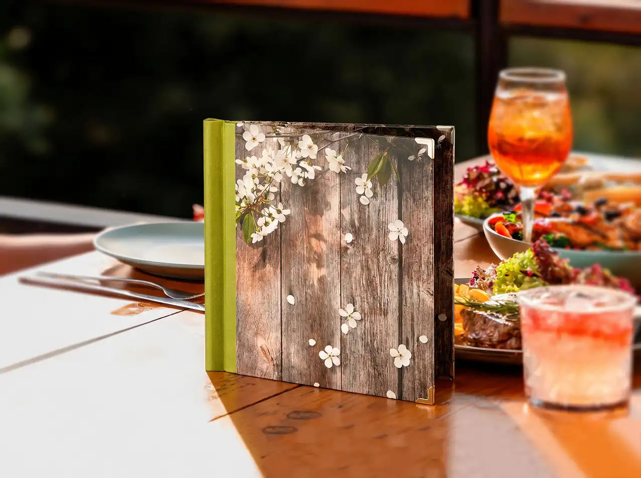 Speisekarten Bilder: Speisekarte Quickfix (22 × 22 cm quadratisch) mit Einband in Schwarz