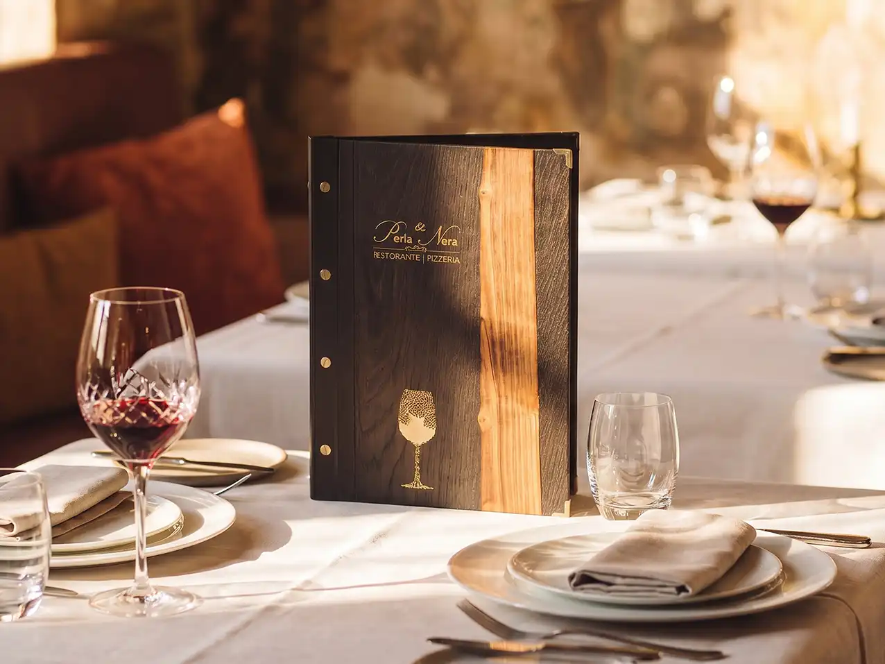 Gastronomie-Speisekarte Select in Schwarz, Format A4 hoch – Speisekarten Bilder