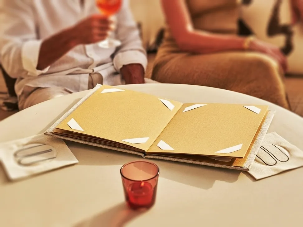 Gastronomie-Speisekarte Signmaster Premium in Gold / Metallic, Format A5 hoch – Speisekarten Bilder